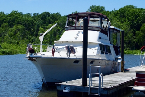 1990 Silverton 40 Aft Cabin Motor Yacht