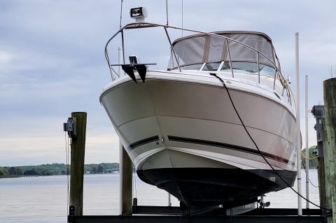 2003 Cruisers Yachts 2870 Express Cruiser